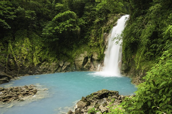 Tenorio : eaux turquoise du Río Celeste